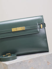 MANHATTAN MEDIUM 29 IN SACRAMENTO GREEN SMOOTH CALFSKIN GOLD BUCKLE