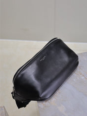 CLASSIC CROSSBODY BAG 26 IN BLACK LAMBSKIN
