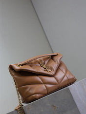 YSL 25S LOULOU PUFFER MM 29 IN CARAMEL CALFSKIN GOLD HARDWARE