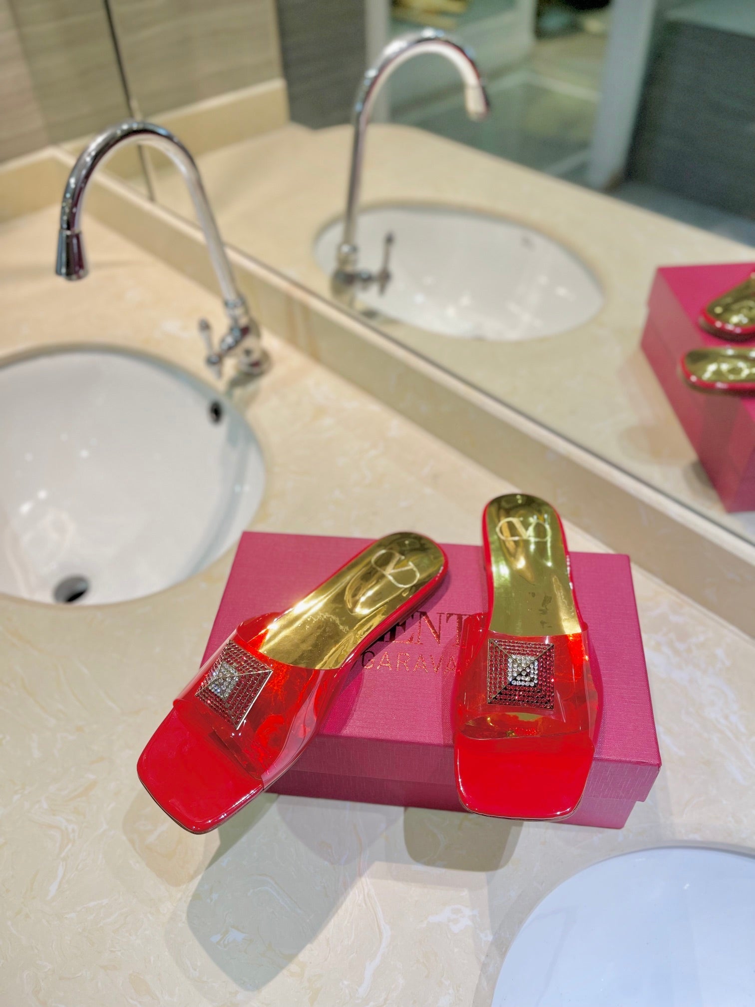 VALENTINO 26S FLAT SLIDES IN RED MIX GOLD LAMBSKIN WITH CRYSTAL