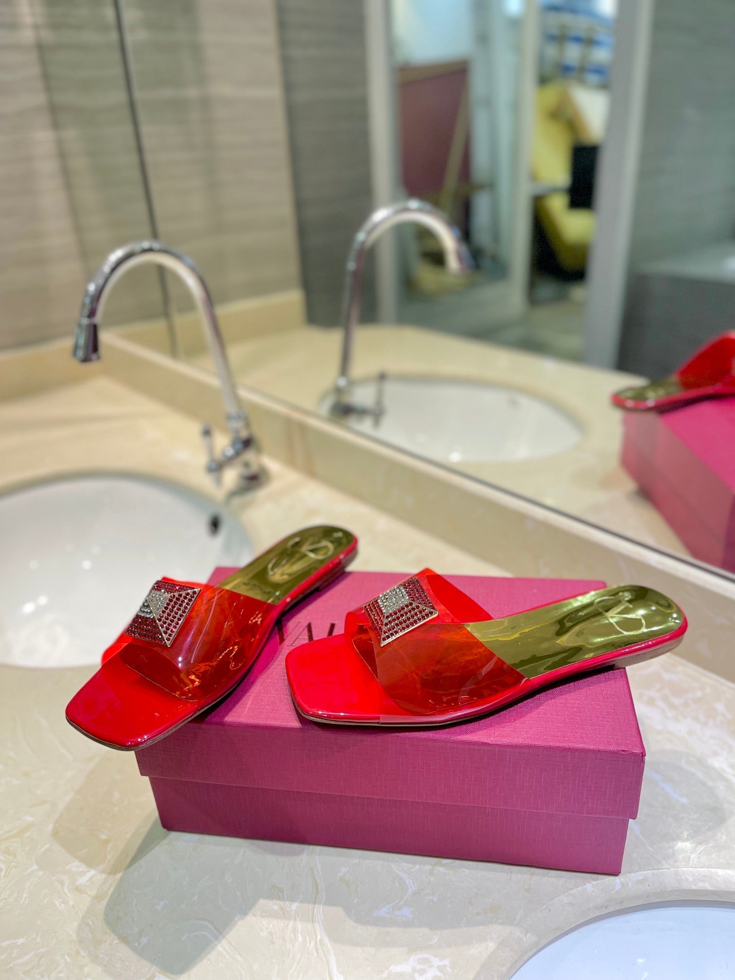 VALENTINO 26S FLAT SLIDES IN RED MIX GOLD LAMBSKIN WITH CRYSTAL