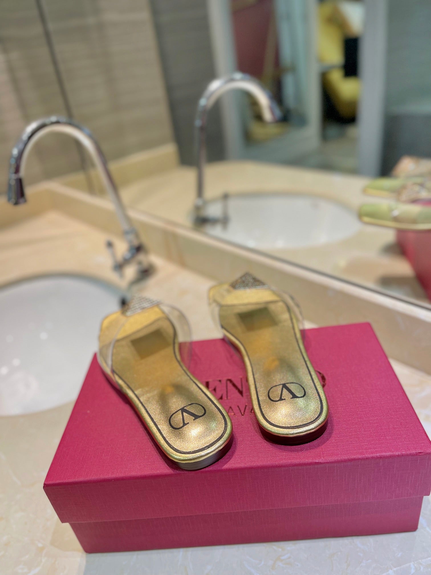 VALENTINO 26S FLAT SLIDES IN GOLD LAMBSKIN WITH CRYSTAL