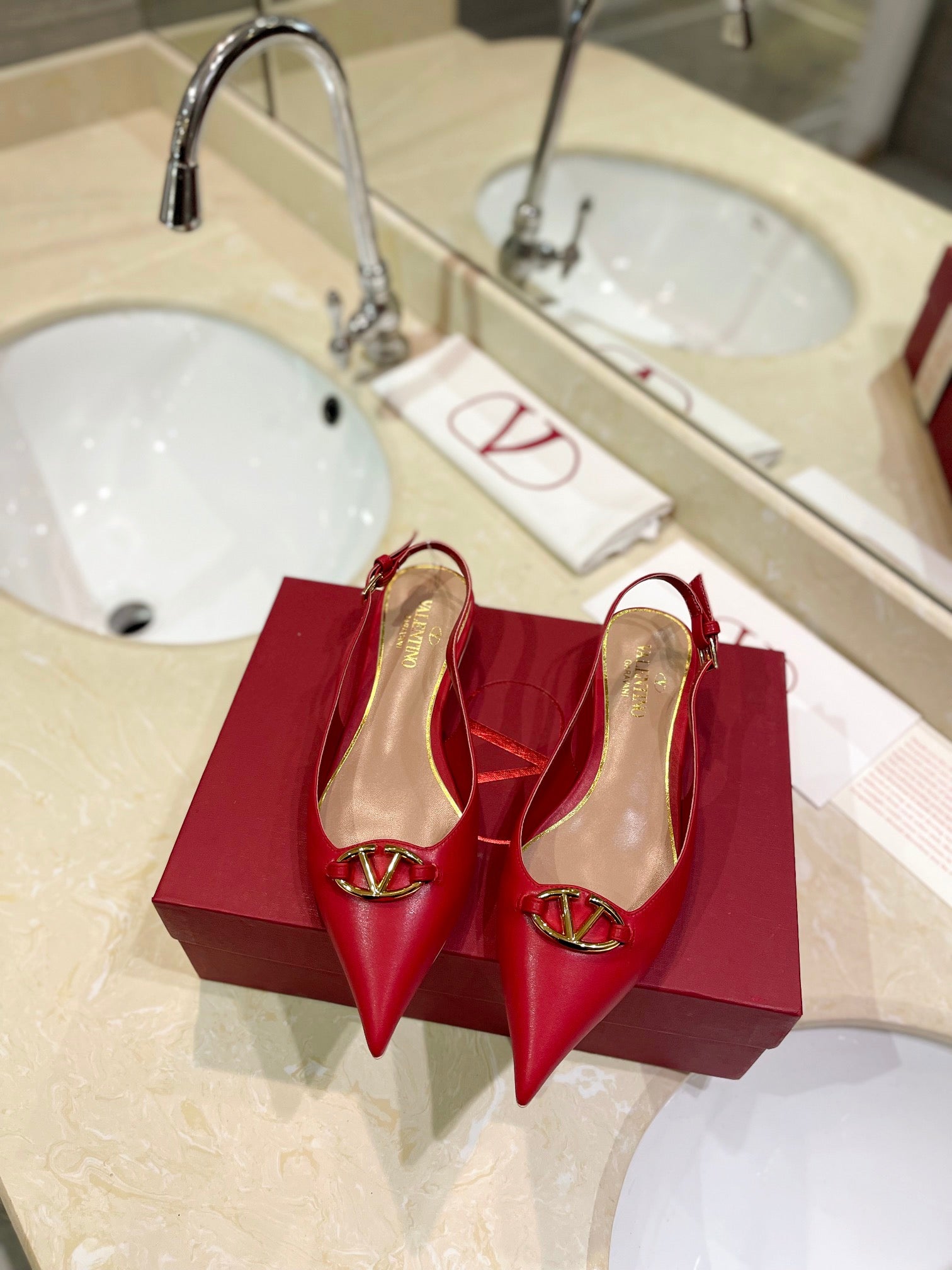 VALENTINO 26S POINTED TOE FLAT SLINGBACKS IN RED CALFSKIN