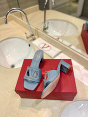 VALENTINO 26S BLOCK-HEEL SANDALS 65 MM IN PASTEL BLUE CALFSKIN WITH LOGO