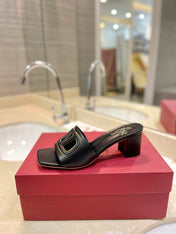 VALENTINO 26S BLOCK-HEEL SANDALS 65 MM IN BLACK CALFSKIN WITH LOGO