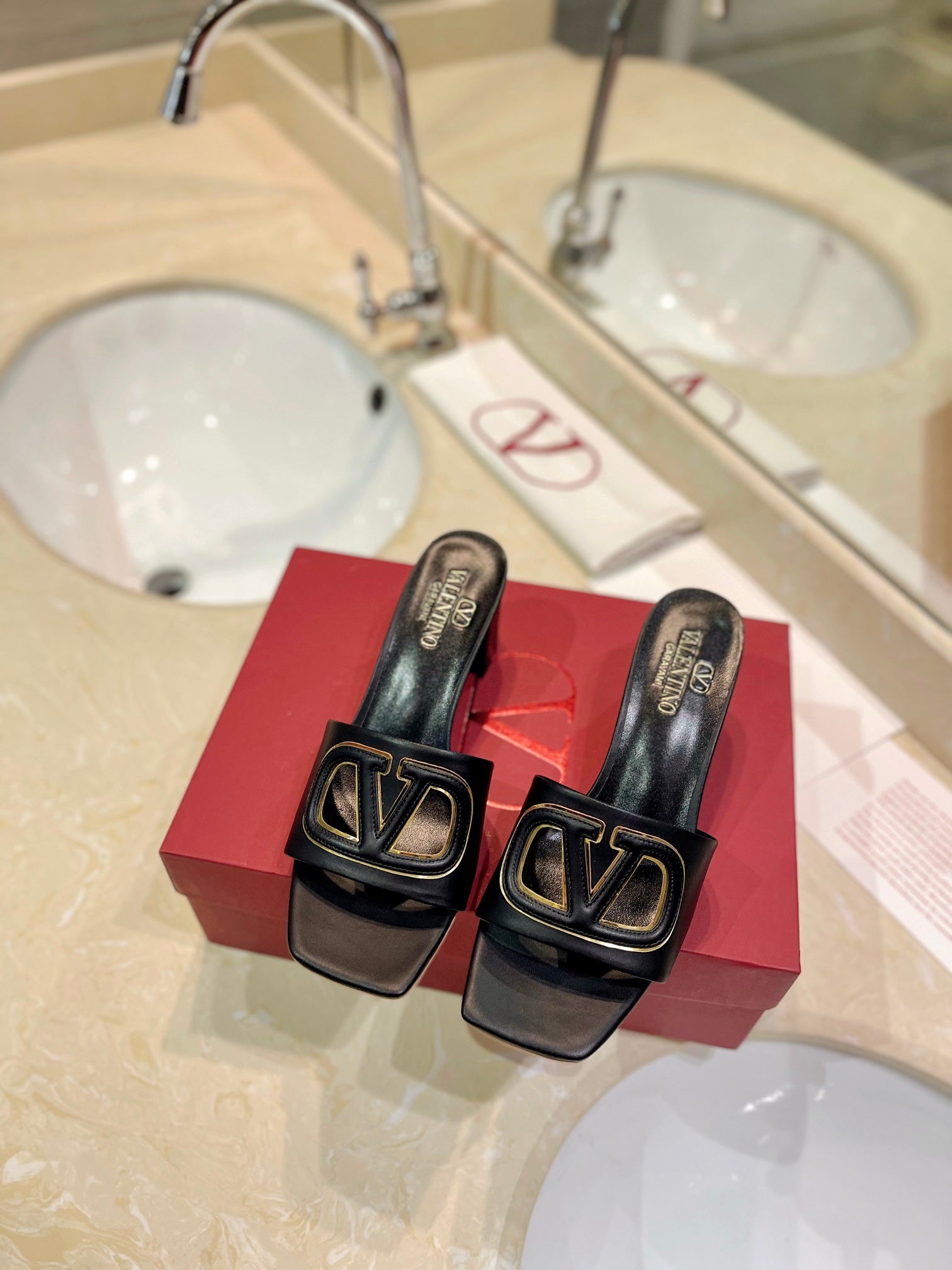 VALENTINO 26S BLOCK-HEEL SANDALS 65 MM IN BLACK CALFSKIN WITH LOGO