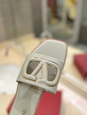 VALENTINO 26S SLIDES IN OFF WHITE CALFSKIN WITH LOGO