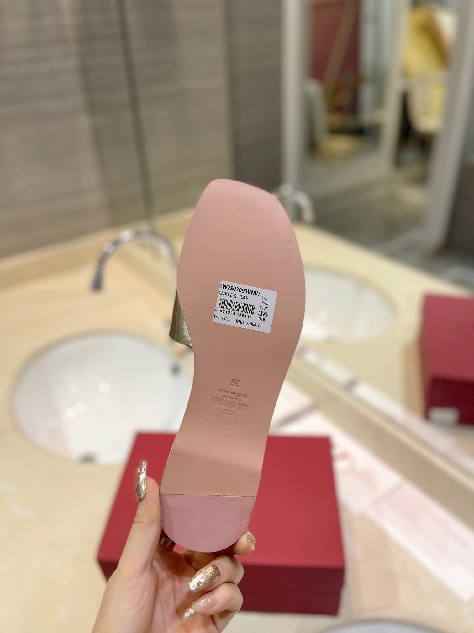 VALENTINO 26S SLIDES IN GOLD CALFSKIN WITH LOGO