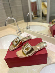 VALENTINO 26S SLIDES IN GOLD CALFSKIN WITH LOGO