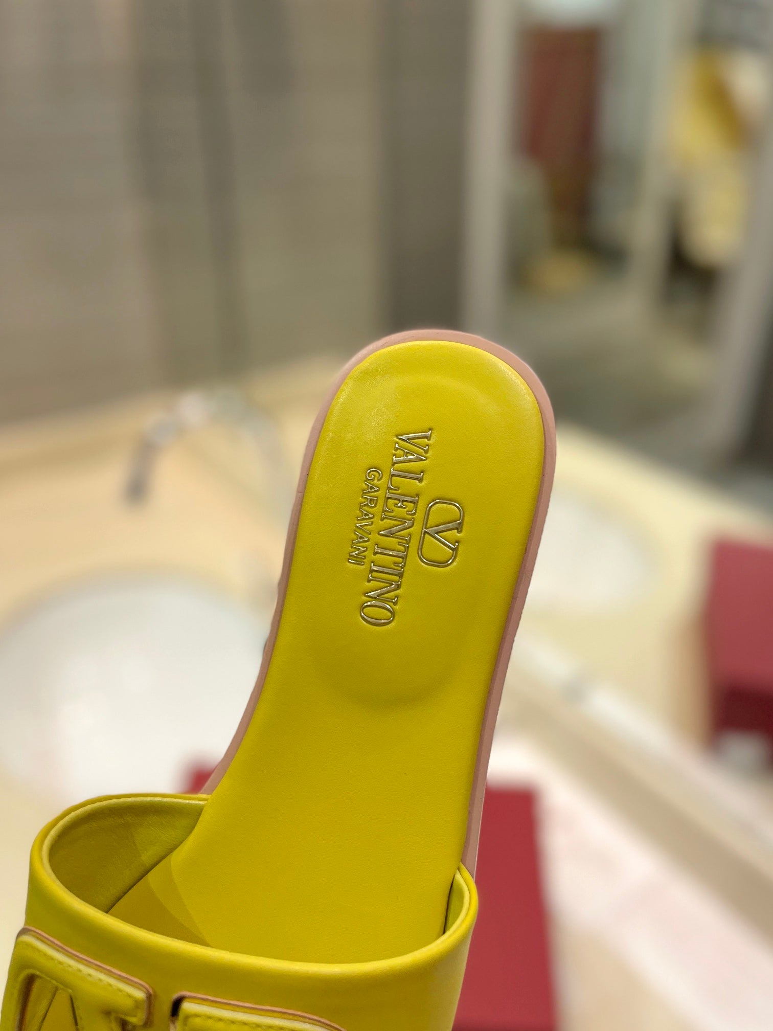 VALENTINO 26S SLIDES IN YELLOW CALFSKIN WITH LOGO