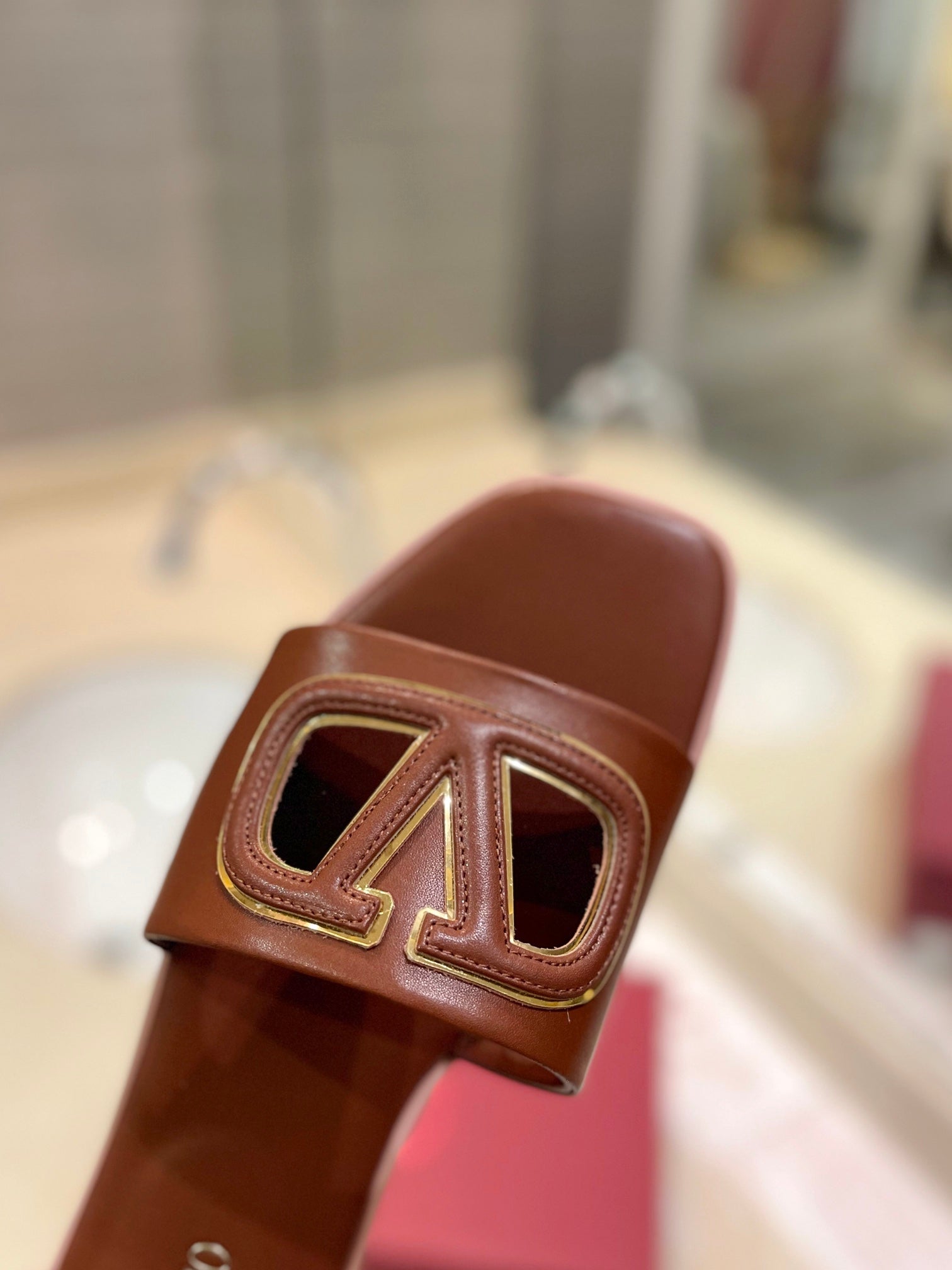 VALENTINO 26S SLIDES IN BROWN CALFSKIN WITH LOGO