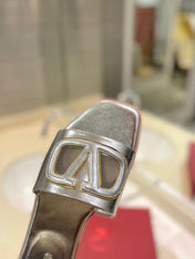 VALENTINO 26S SLIDES IN SILVER CALFSKIN WITH LOGO