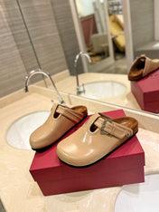 VALENTINO 26S FLAT MULES IN BEIGE PATENT CALFSKIN