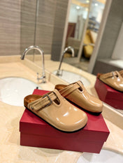 VALENTINO 26S FLAT MULES IN BEIGE PATENT CALFSKIN
