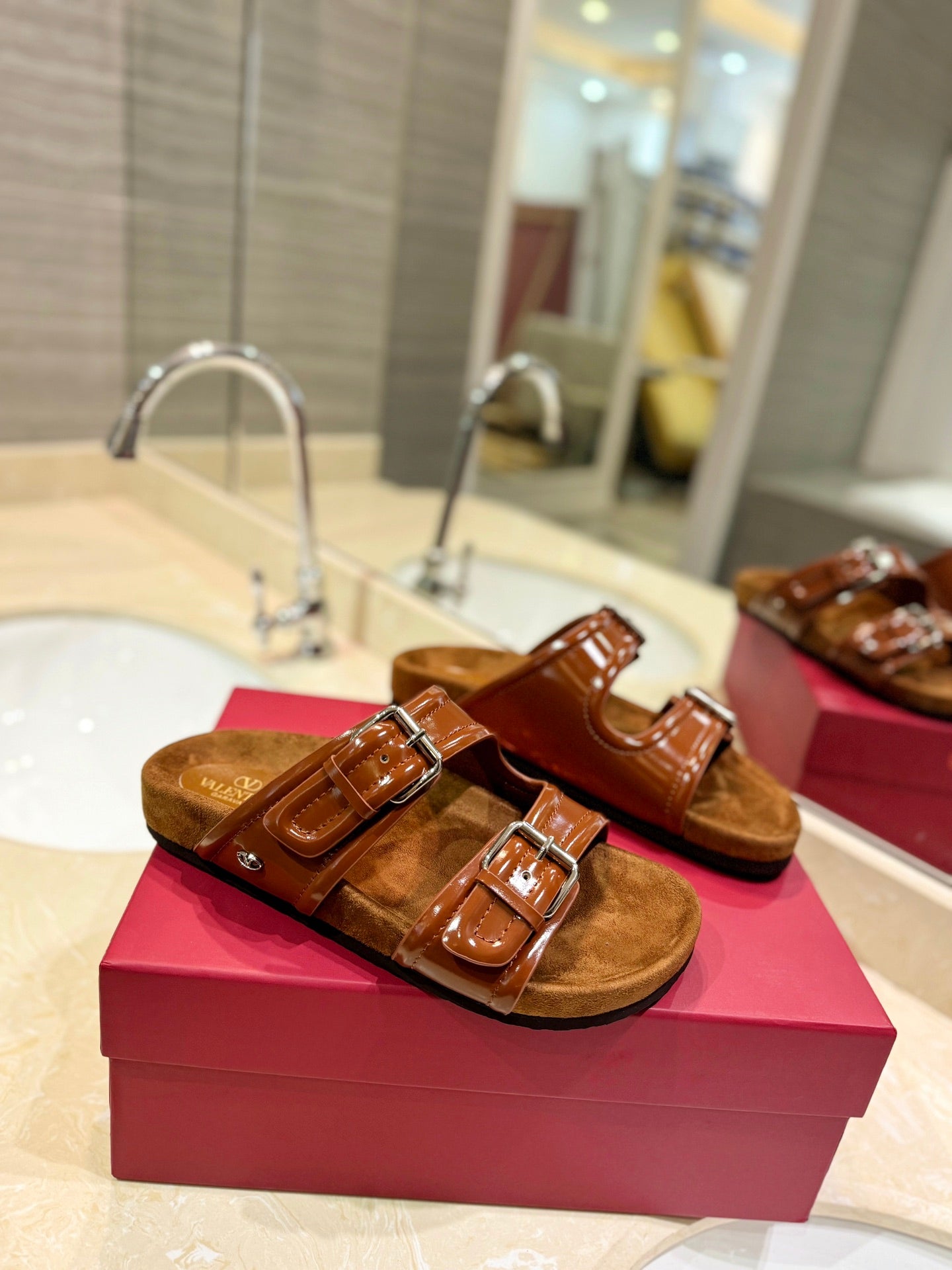 VALENTINO 26S FOOTBED SANDALS IN BROWN GLOSSY LEATHER MIX SUEDE