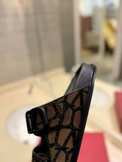 VALENTINO 26S VELCRO SANDALS IN BLACK LEATHER AND BROWN JACQUARD FABRIC WITH HARDWARE
