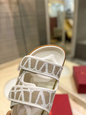VALENTINO 26S VELCRO SANDALS IN CREAM WHITE AND BEIGE JACQUARD FABRIC