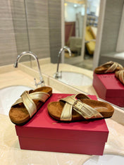 VALENTINO 26S CROSS STRAP SANDALS IN GOLD GRAINED LEATHER MIX BROWN SUEDE