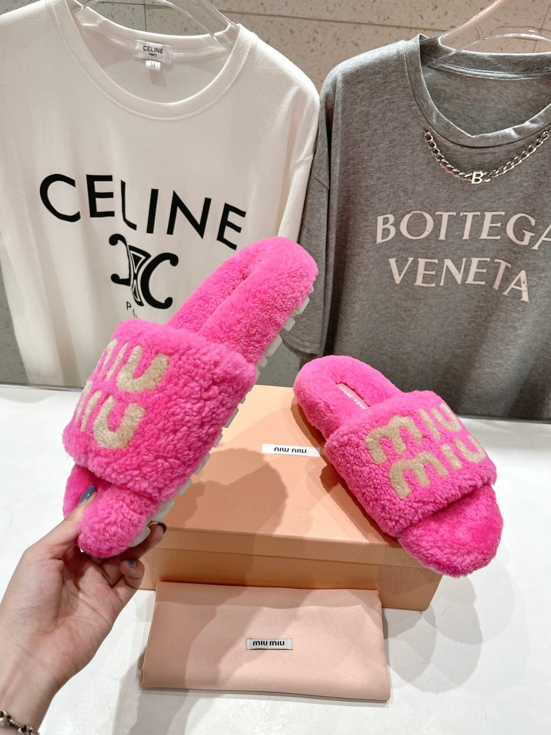 MIUMIU 26S SANDALS IN PINK SHEARLING WITH LOGO LETTERING