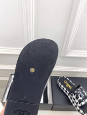CHANEL 26S SANDALS 35 MM IN BLACK TWEED
