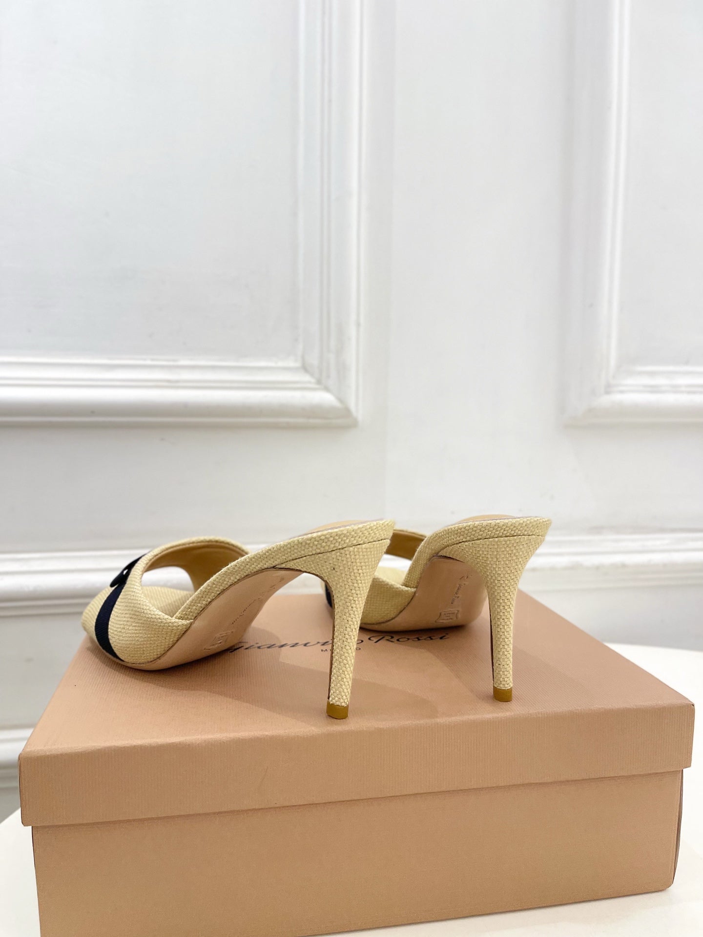 GIANVITO ROSSI 26S HIGH-HEEL SANDALS 80 MM IN BEIGE WOVEN FABRIC