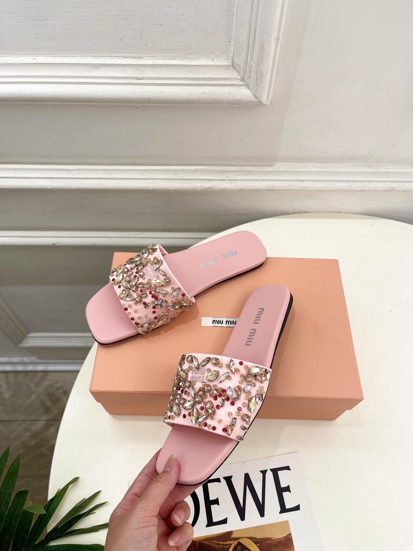MIUMIU 26S SLIDES IN LIGHT PINK SATIN CRYSTAL EMBELLISHED