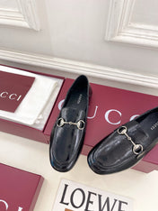 GUCCI 26S LOAFERS MM IN BLACK CALFSKIN WITH SILVER HARDWARE
