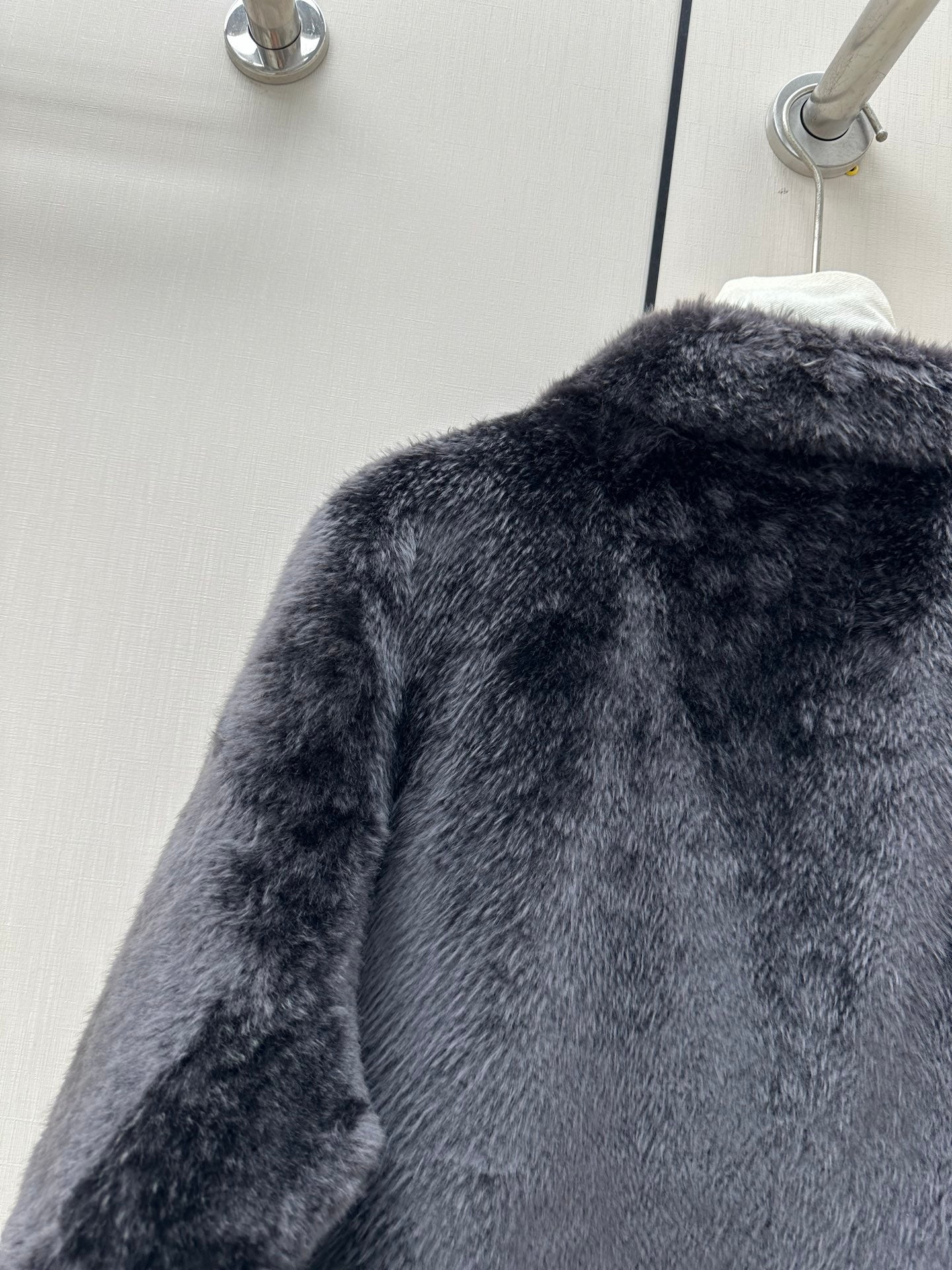CELINE 26S ZIP-UP FUR JACKET 580