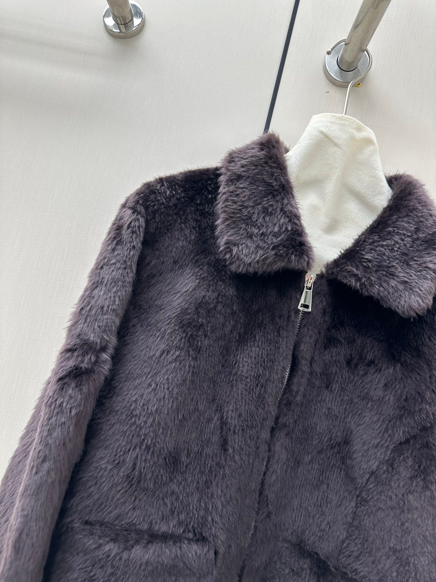 CELINE 26S ZIP-UP FUR JACKET 578