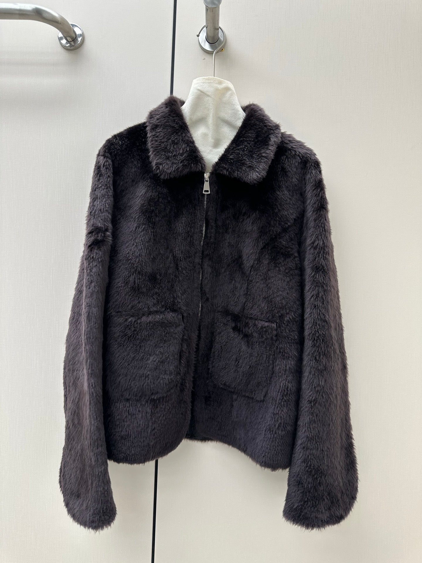 CELINE 26S ZIP-UP FUR JACKET 578